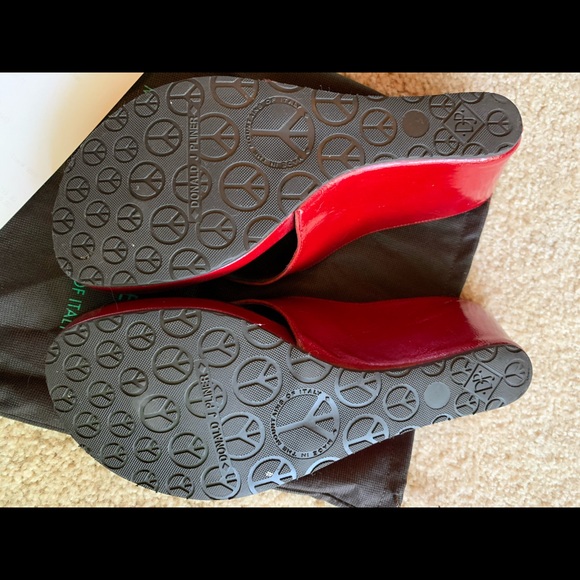 Donald J Pliner Red Patent Leather Sandals Sz 9.5 - Picture 7 of 7